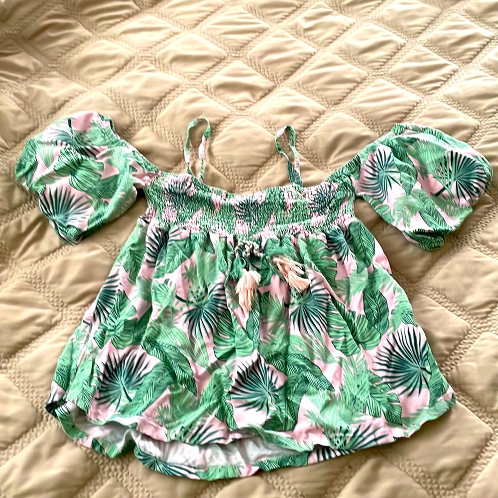 Jessica Simpson tank top